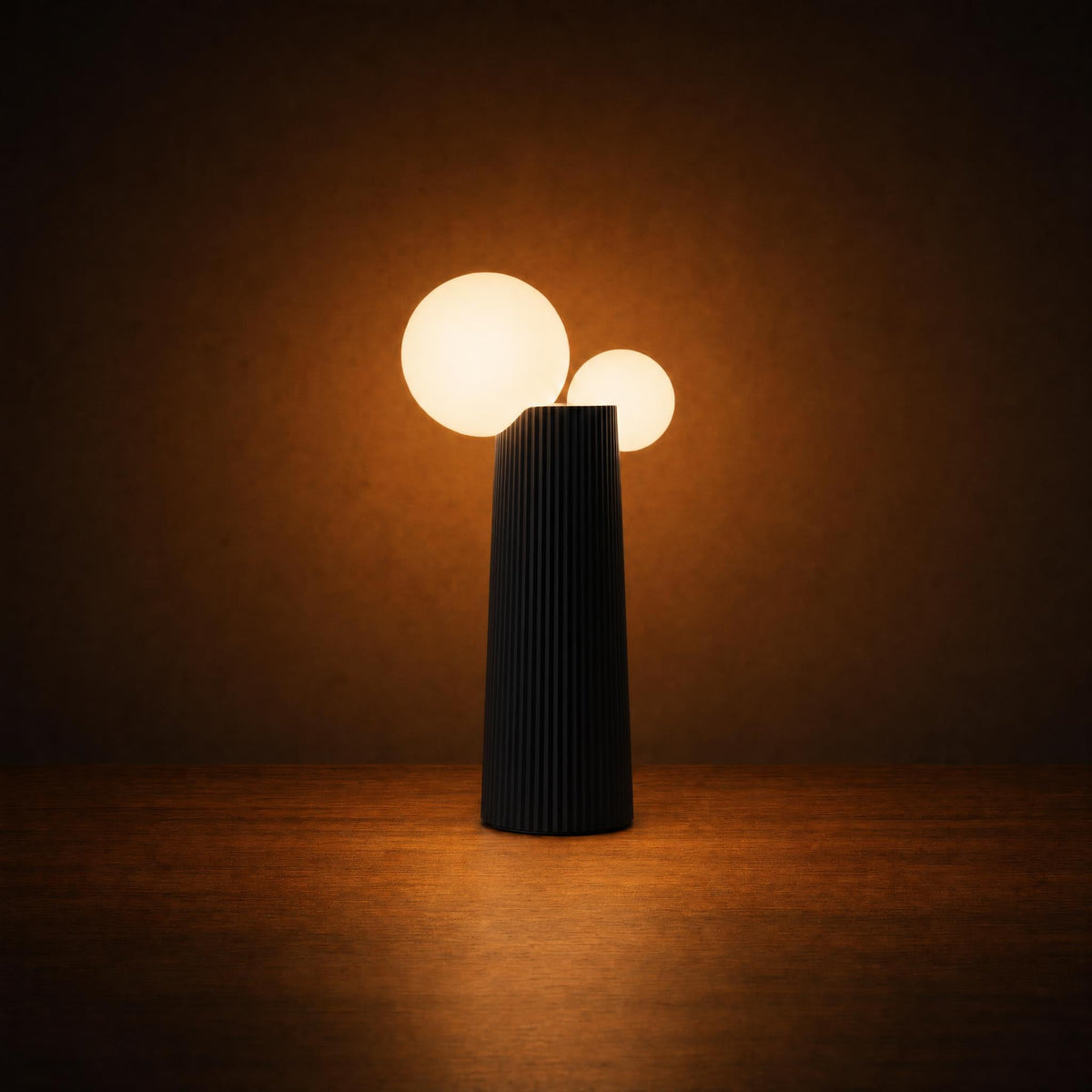 Bud Cordless Opal Table Lamp