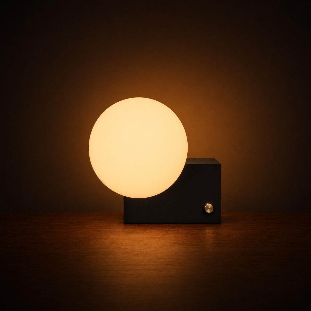 Eclipse Glass Table Lamp