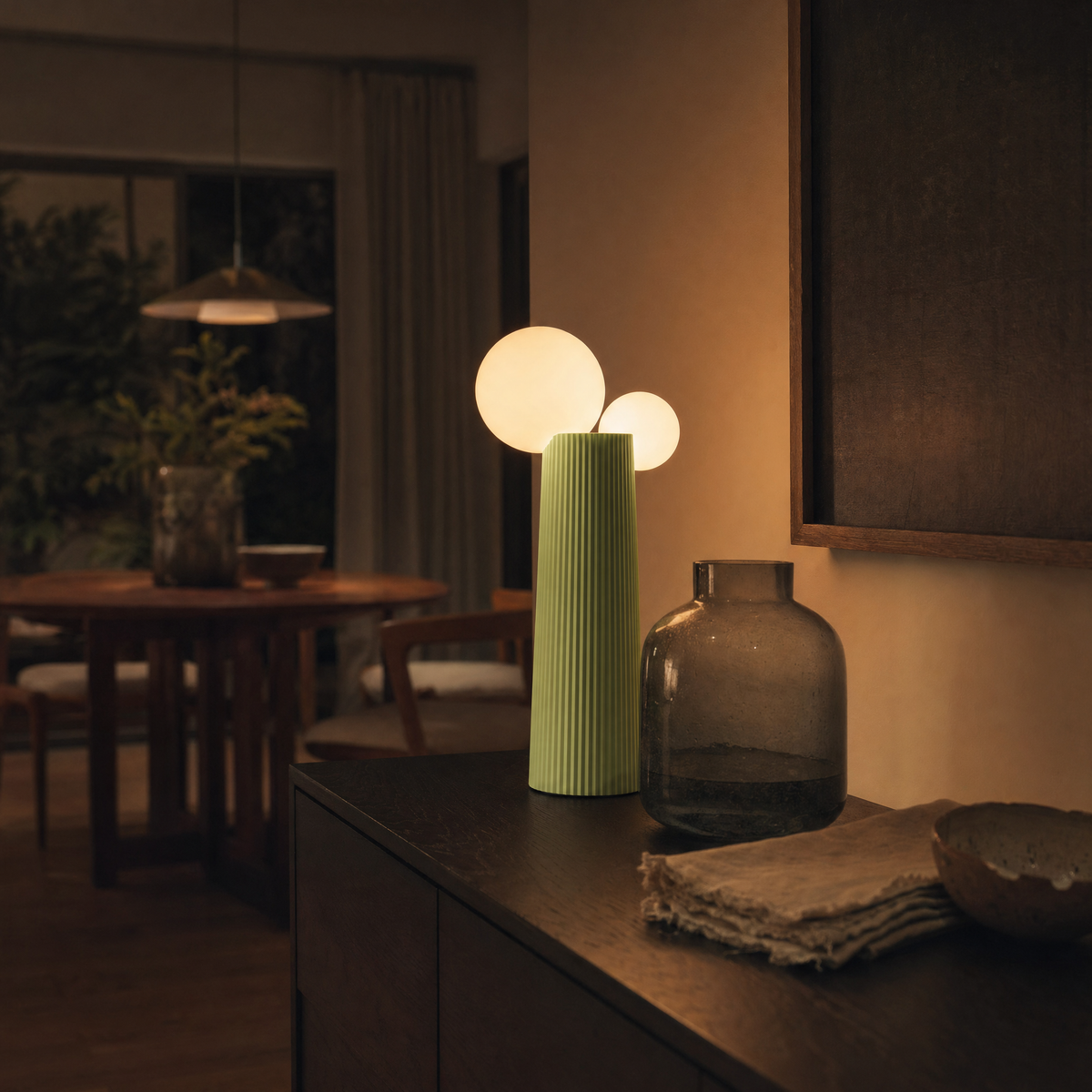 Bud Cordless Opal Table Lamp